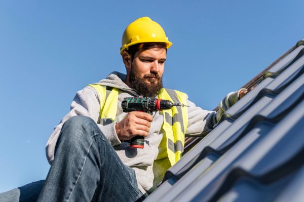 Les services de toiture inégalés de l'entreprise marchand